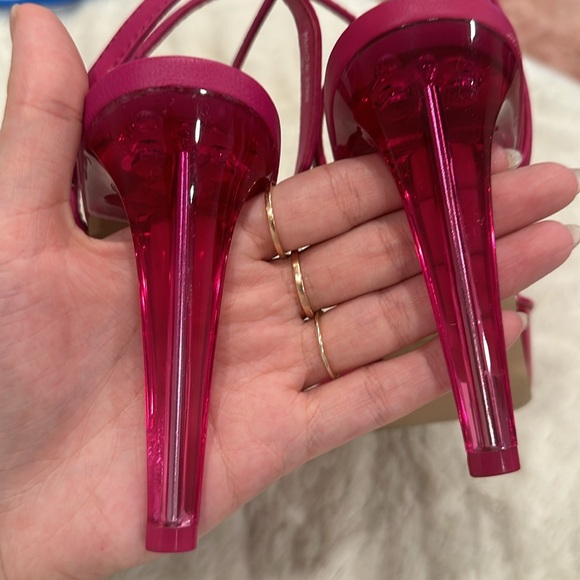 Steve Madden clear pink heels - Picture 2 of 3